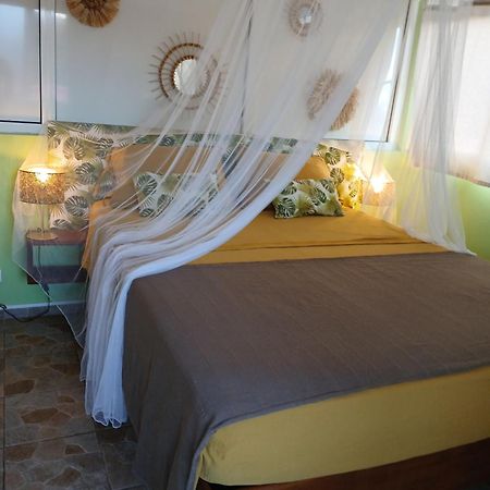 Maisonnette Atypique Au Coeur De La Martinique Riviere-Salee Exterior foto